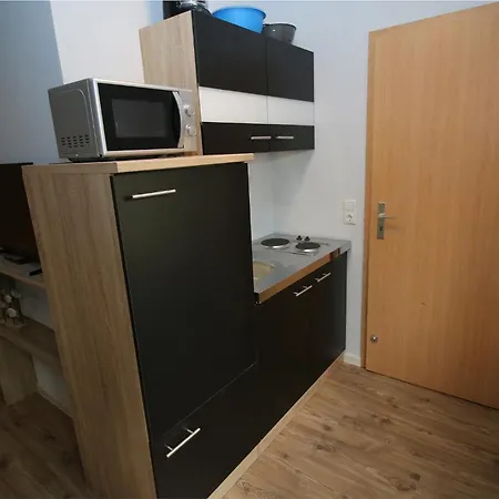 Ankerplatz Mit Kamin Direkt Am Altenkirchen (Mecklenburg-Vorpommern)