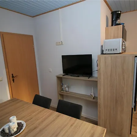 Ankerplatz Mit Kamin Direkt Am * Altenkirchen (Mecklenburg-Vorpommern)