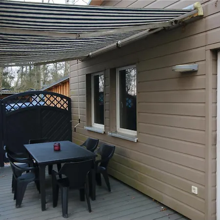 Ankerplatz Mit Kamin Direkt Am Altenkirchen (Mecklenburg-Vorpommern)